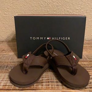 Tommy Hilfiger Unisex 🤎 Baby Flip-flops